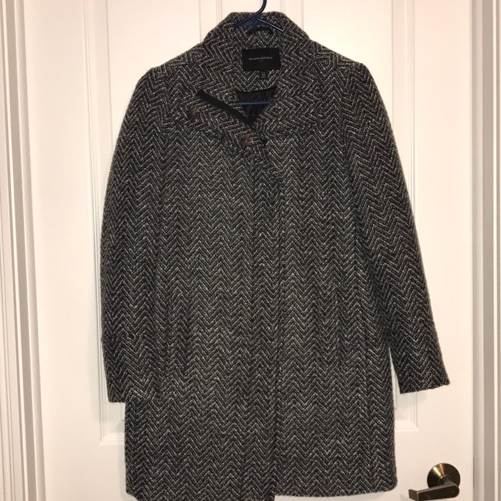 Banana Republic Grey & Black Winter Coat